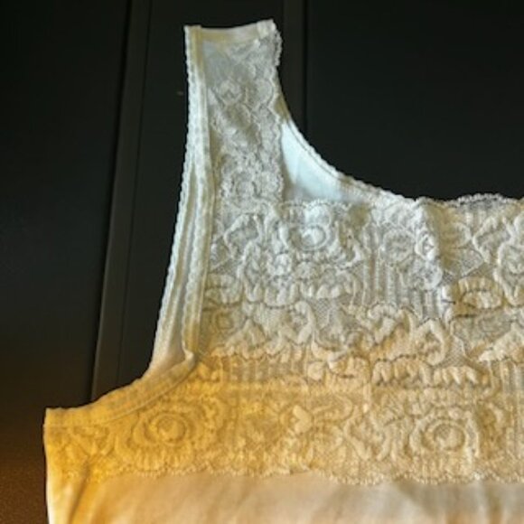 NWOT Cuddl Duds Super Soft Softech Square Neck White Camisole With Lace Trim - Picture 7 of 12